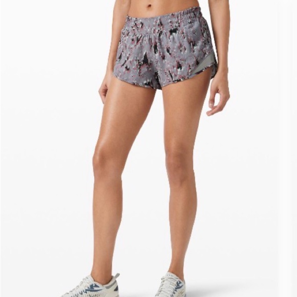 lululemon athletica hot hottie low rise Gray Patterned Athletic Shorts